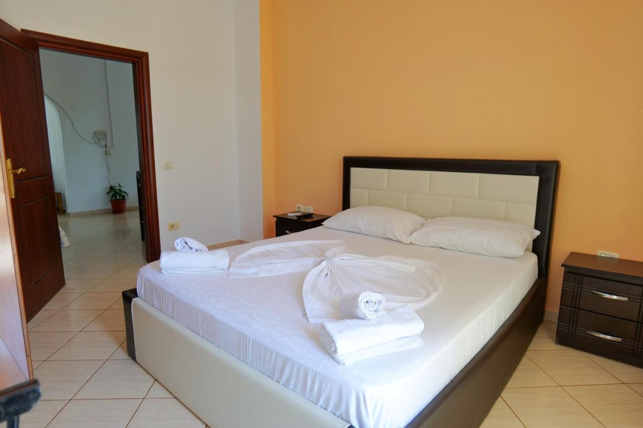 Ilias House Hotel Ksamil Exterior photo