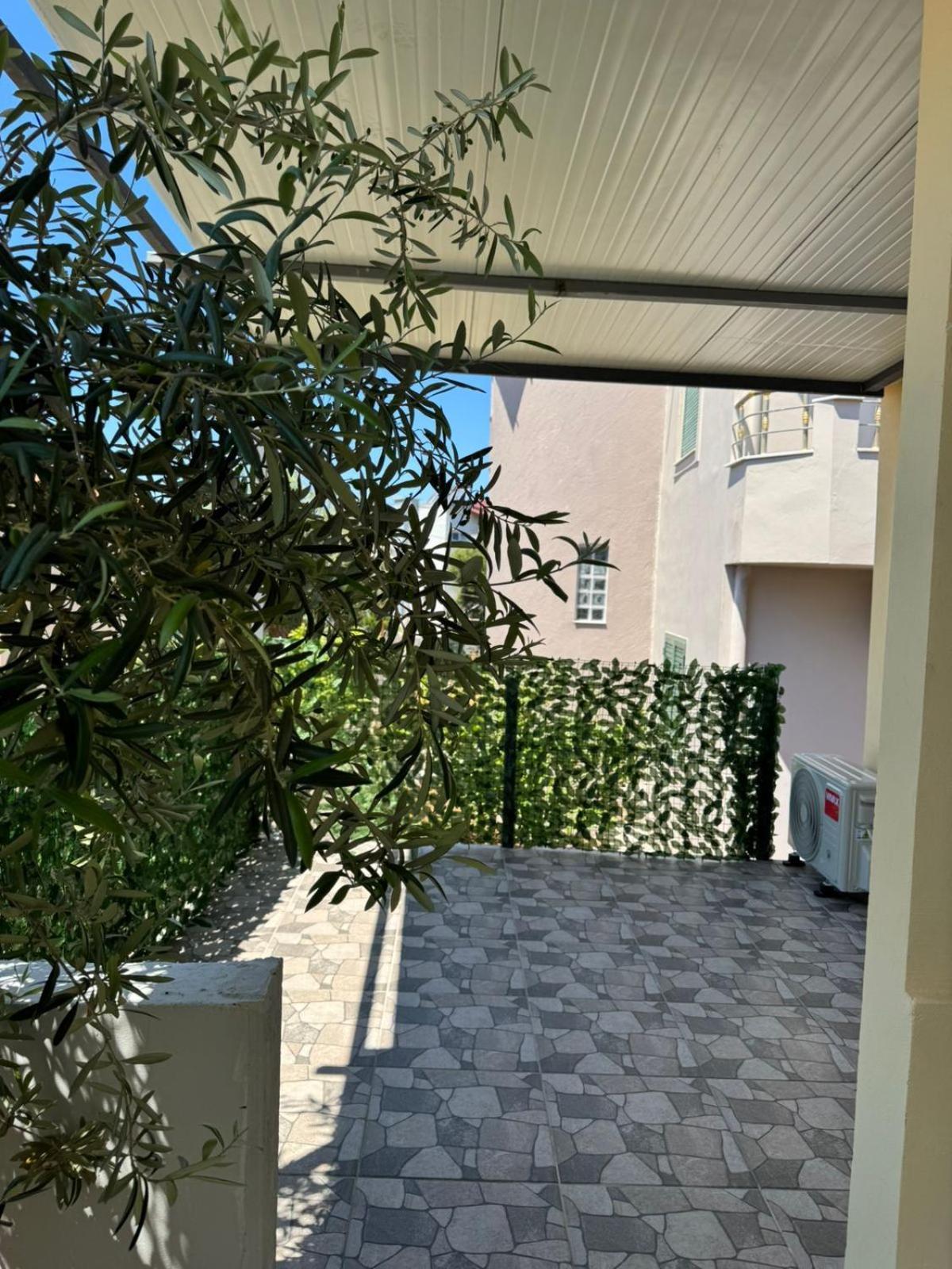 Ilias House Hotel Ksamil Exterior photo